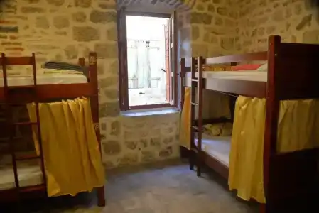 Old Town Youth Hostel - 4