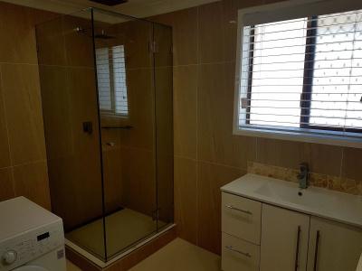 Outrigger Burleigh - 5