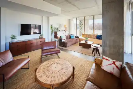 South Congress - 114