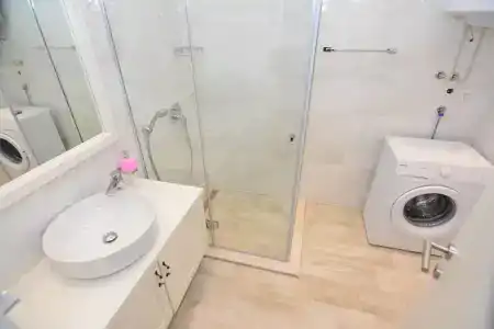 ROOMS & DOBROTSKI DVORI - 100