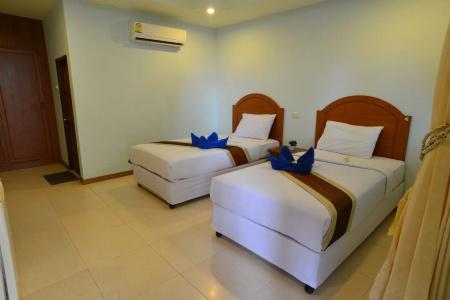 Sangthian Beach Resort - 5