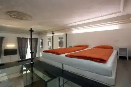 Apartment House - The Modern Flat - 81