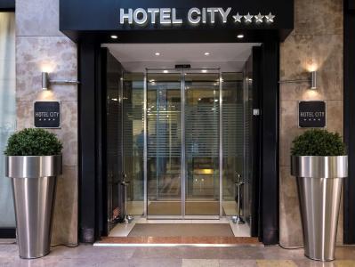 Best Western City - 28