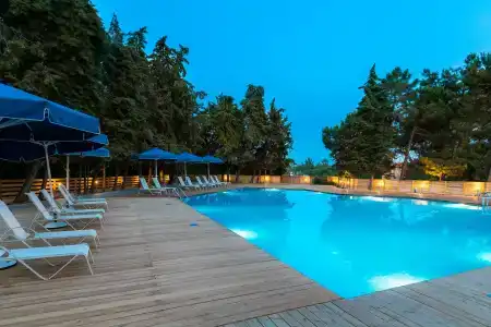 Zoe, Trypiti Beach Resort - 12