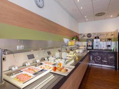 ibis Duisburg Hauptbahnhof - 17