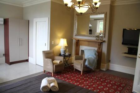 Merivale Manor - 109