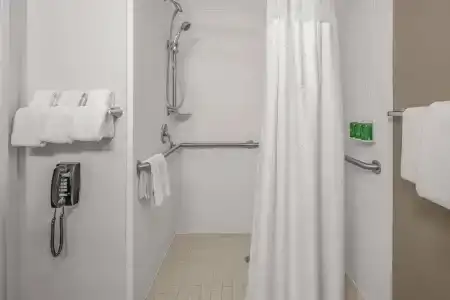 Courtyard by Marriott/Wrightsville Beach - 22