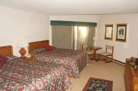 Greenbrier Inn - 40