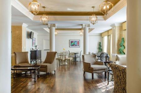 Clarion Pointe - 28