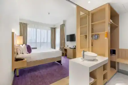 Premier Inn Dubai Ibn Battuta Mall - 11