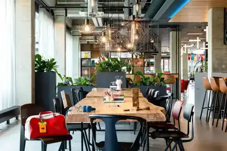 Moxy Utrecht - 19
