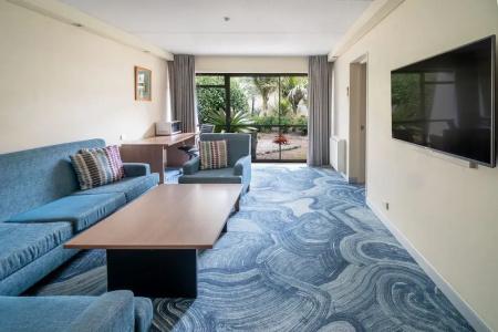 Holiday Inn Airport - 103