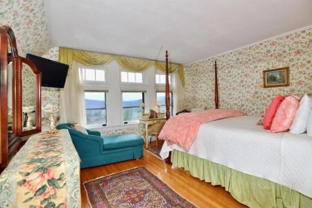 Wilburton Inn - 122