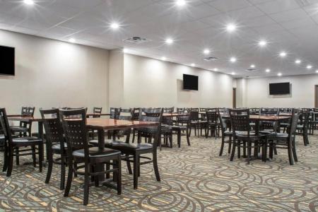 Rodeway Inn Airport - 20