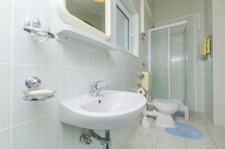 and Rooms Iva - 8