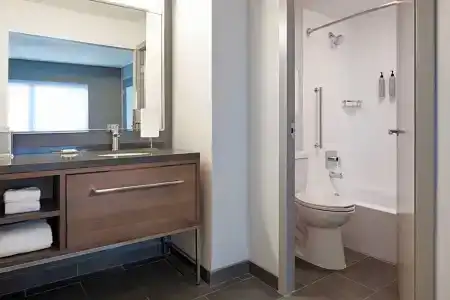 Courtyard by Marriott Chicago Downtown/River North - 72