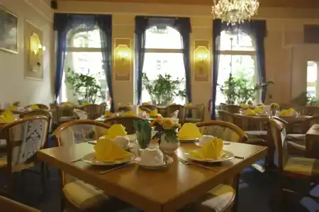 Königshof - 18