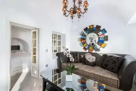 Hyperion Oia Suites - 8