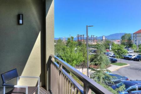 Courtyard by Marriott - 112