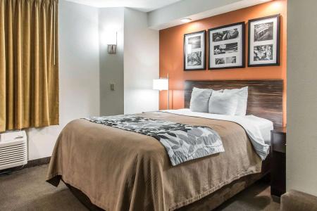 Sleep Inn - 4