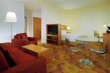 Courtyard by Marriott Budapest City Center - 68