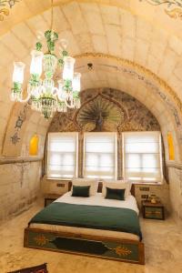 Solo Cave Suites - 58