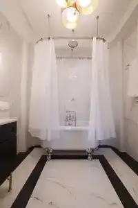 Castellano & Suites - 12