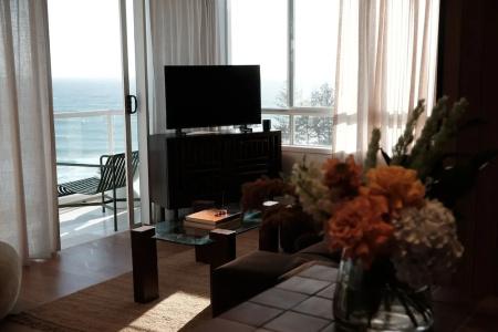 Burleigh Beach Tower - 221