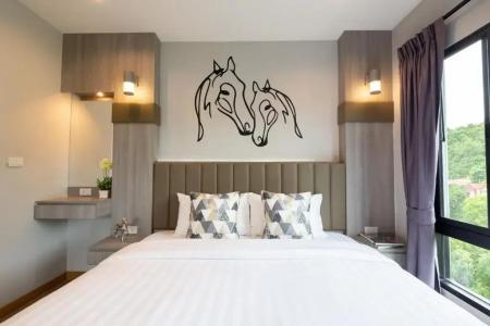 Horsehill Sriracha - 17