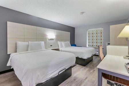 Days Inn by Wyndham Savannah Gateway I-95 - 5
