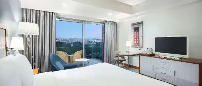 DoubleTree by Hilton Kusadasi - 34