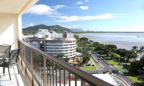 Cairns Aquarius - 141
