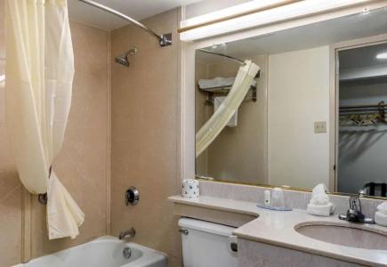 Quality Inn - Lindale - 30