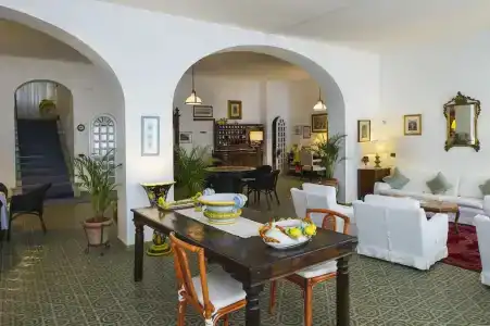 Bellevue Suite - 19