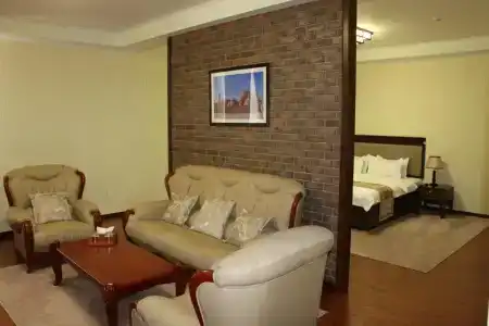 Zargaron Plaza - 121