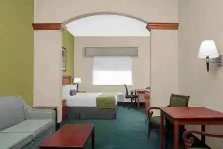 Best Western Plus Miami-Doral/Dolphin Mall - 29