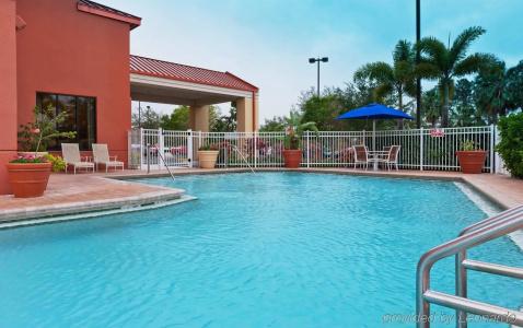Holiday Inn Express & Suites - Nearest Universal Orlando, an IHG - 14