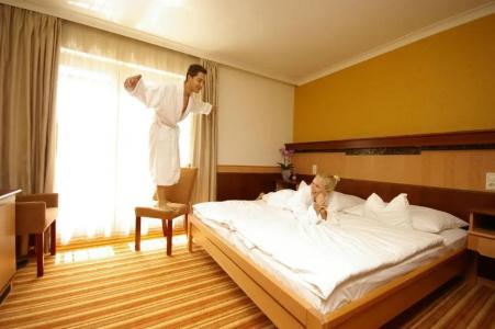 Xavin Wellness & Restaurant - 57