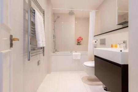 Manson Place - 145