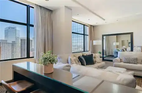 Grand Hyatt Denver - 31