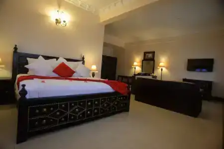 Golden Tulip Stone Town Boutique - 112