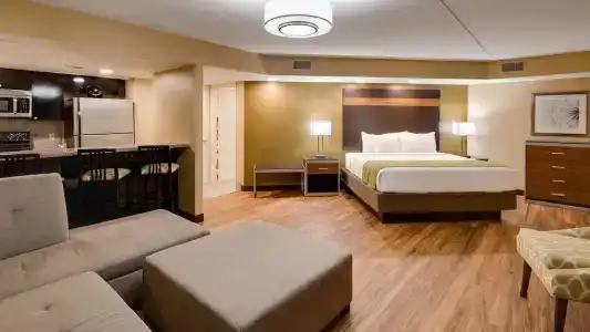 Best Western Plaza Inn - 108