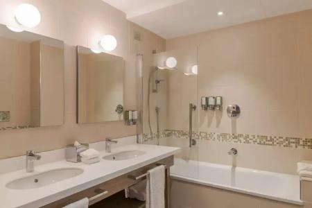Hampton By Hilton Rome East - 42