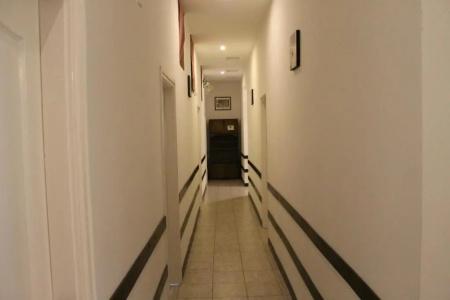 Omega Guesthouse Budapest - 32