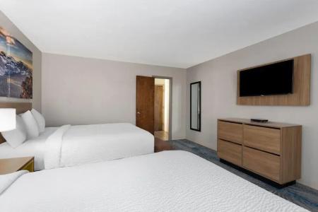 Days Inn and Suites by Wyndham Downtown-University - 38