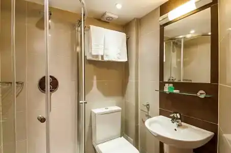 The Castleton - 19