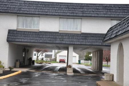 Magnuson East - 19