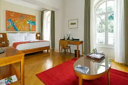 Tomtom Suites - 34
