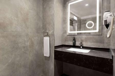 Ramada & Suites by Wyndham Istanbul Sisli - 8