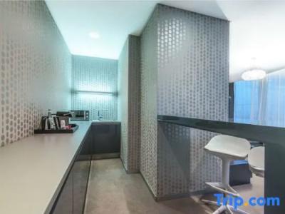Nh Bratislava Gate One - 84